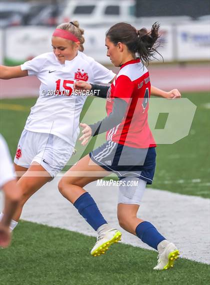 Thumbnail 2 in South Dearborn vs Evansville Mater Dei photogallery.
