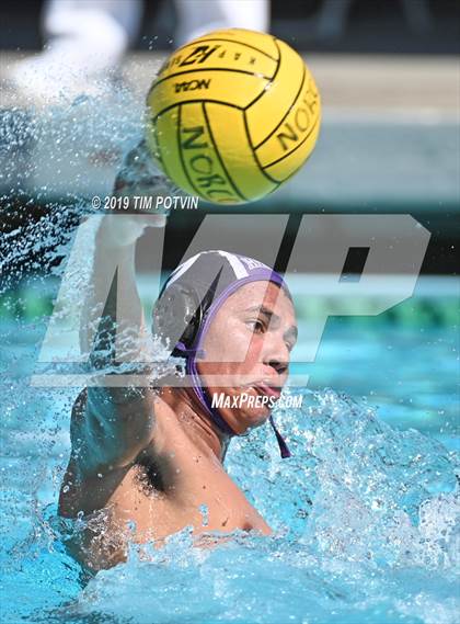 Thumbnail 2 in La Salle vs Shadow Hills photogallery.