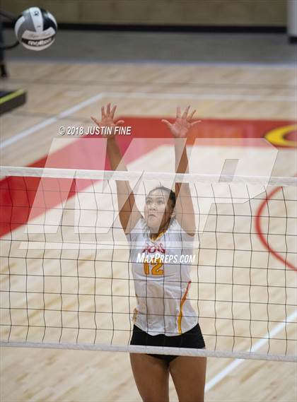 Thumbnail 3 in Torrey Pines vs. Cathedral Catholic (CIF SDS Open Final) photogallery.