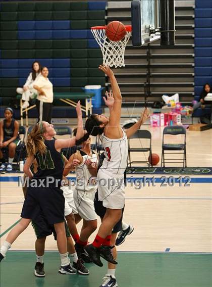 Thumbnail 2 in Vista vs. Del Norte (So Cal Holiday Prep Classic) photogallery.