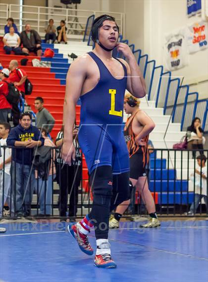 Thumbnail 1 in CIF CCS Masters Wrestling Championships (Finals) photogallery.
