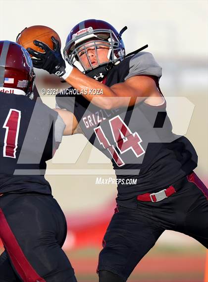 Thumbnail 2 in Faith Baptist vs. Calvary Chapel photogallery.