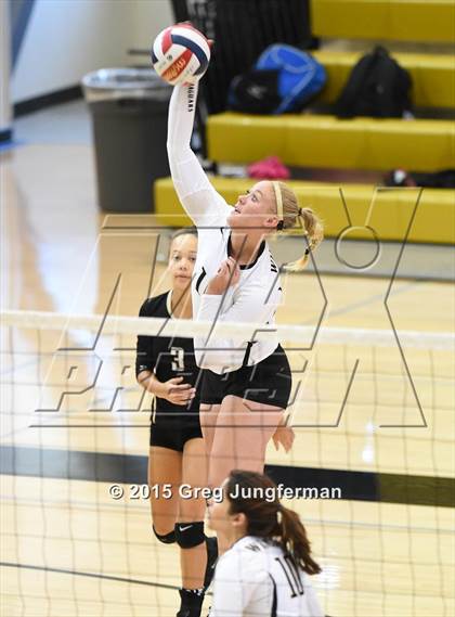 Thumbnail 2 in Windsor vs. El Cerrito photogallery.