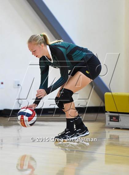 Thumbnail 2 in Windsor vs. El Cerrito photogallery.