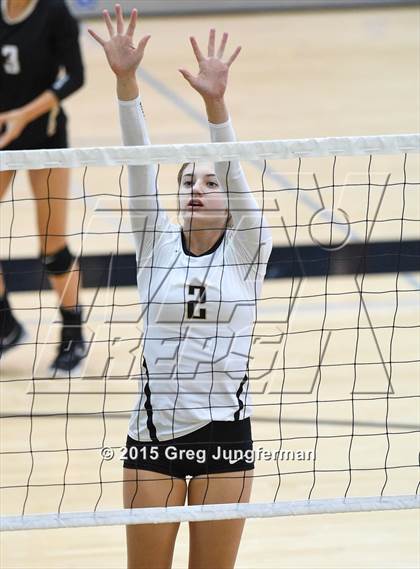 Thumbnail 1 in Windsor vs. El Cerrito photogallery.