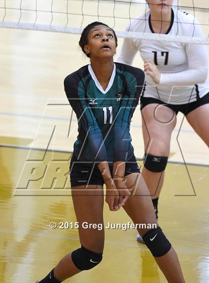 Thumbnail 1 in Windsor vs. El Cerrito photogallery.