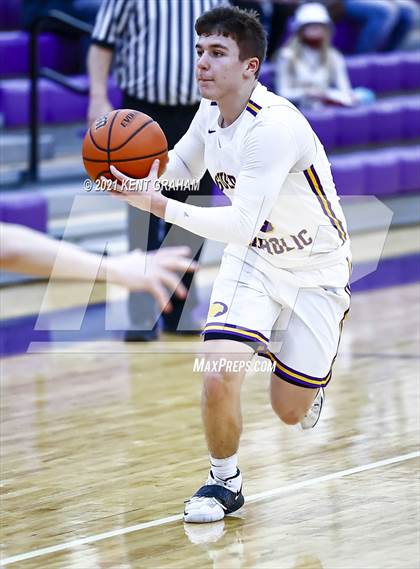 Thumbnail 3 in Park Tudor @ Guerin Catholic photogallery.