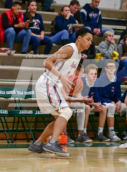 Thumbnail 2 in Liberty @ Centreville (Joe Cascio Boys & Girls Holiday Basketball Tournament) photogallery.