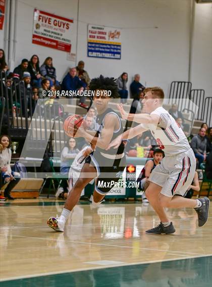 Thumbnail 2 in Liberty @ Centreville (Joe Cascio Boys & Girls Holiday Basketball Tournament) photogallery.
