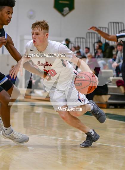 Thumbnail 1 in Liberty @ Centreville (Joe Cascio Boys & Girls Holiday Basketball Tournament) photogallery.