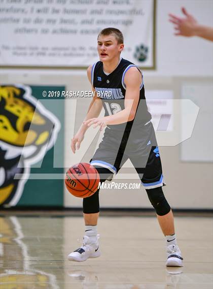 Thumbnail 2 in Liberty @ Centreville (Joe Cascio Boys & Girls Holiday Basketball Tournament) photogallery.