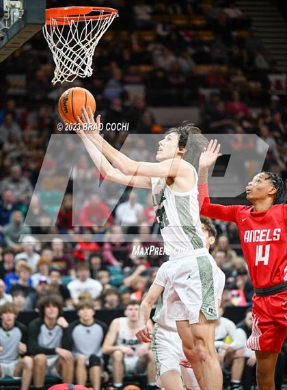 Thumbnail 3 in Fossil Ridge vs. Denver East (CHSAA 6A Final) photogallery.