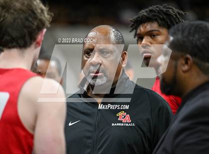Thumbnail 2 in Fossil Ridge vs. Denver East (CHSAA 6A Final) photogallery.