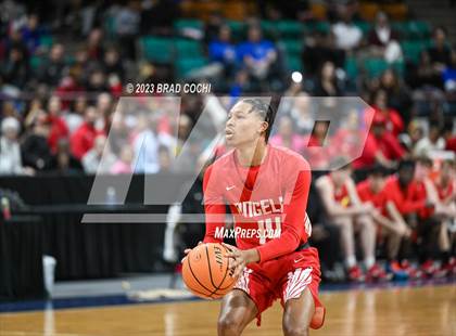 Thumbnail 2 in Fossil Ridge vs. Denver East (CHSAA 6A Final) photogallery.