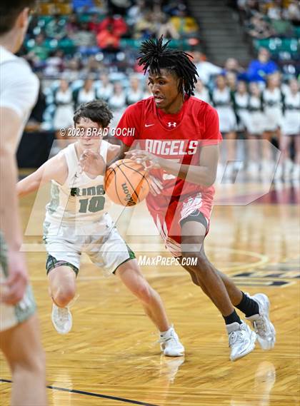 Thumbnail 1 in Fossil Ridge vs. Denver East (CHSAA 6A Final) photogallery.