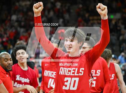 Thumbnail 2 in Fossil Ridge vs. Denver East (CHSAA 6A Final) photogallery.