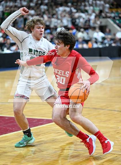 Thumbnail 1 in Fossil Ridge vs. Denver East (CHSAA 6A Final) photogallery.