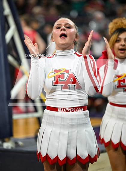 Thumbnail 1 in Fossil Ridge vs. Denver East (CHSAA 6A Final) photogallery.