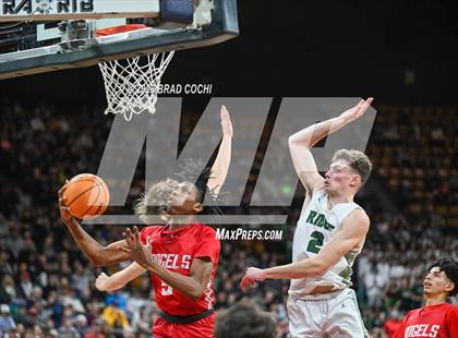 Thumbnail 3 in Fossil Ridge vs. Denver East (CHSAA 6A Final) photogallery.