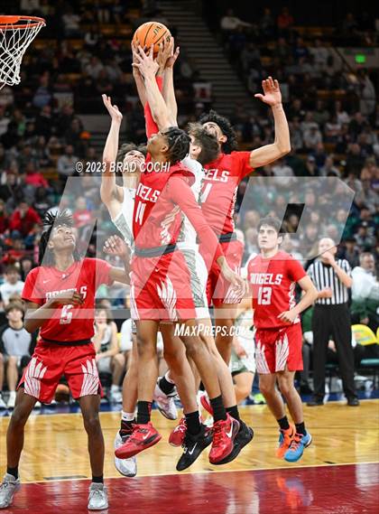 Thumbnail 3 in Fossil Ridge vs. Denver East (CHSAA 6A Final) photogallery.