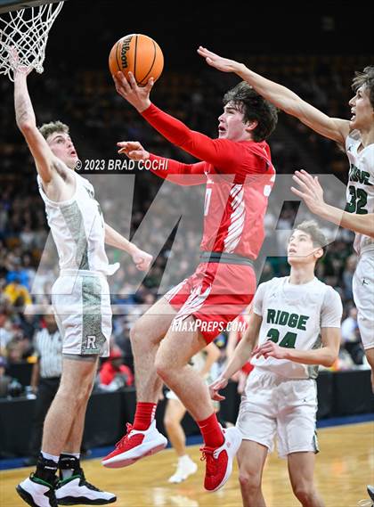 Thumbnail 1 in Fossil Ridge vs. Denver East (CHSAA 6A Final) photogallery.