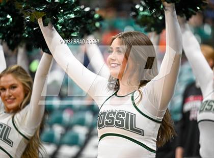 Thumbnail 3 in Fossil Ridge vs. Denver East (CHSAA 6A Final) photogallery.