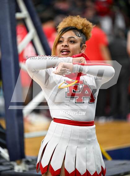 Thumbnail 2 in Fossil Ridge vs. Denver East (CHSAA 6A Final) photogallery.