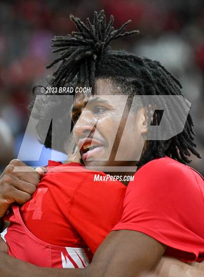 Thumbnail 1 in Fossil Ridge vs. Denver East (CHSAA 6A Final) photogallery.