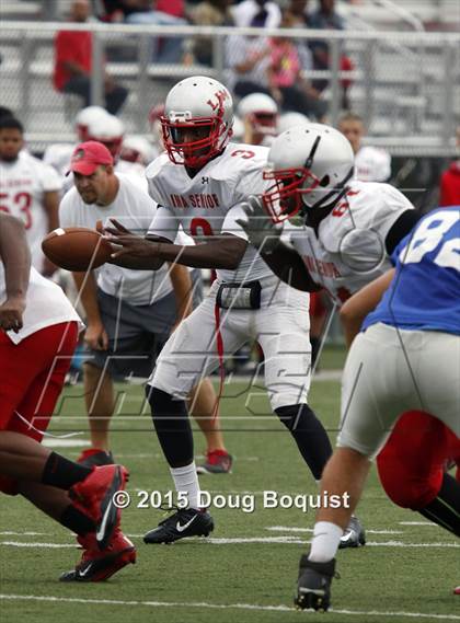Thumbnail 3 in Lima Senior vs. Defiance (Scrimmage) photogallery.