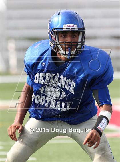 Thumbnail 2 in Lima Senior vs. Defiance (Scrimmage) photogallery.