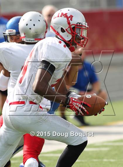 Thumbnail 1 in Lima Senior vs. Defiance (Scrimmage) photogallery.