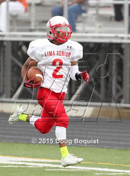 Thumbnail 3 in Lima Senior vs. Defiance (Scrimmage) photogallery.