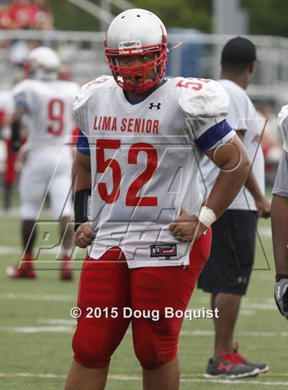 Thumbnail 2 in Lima Senior vs. Defiance (Scrimmage) photogallery.