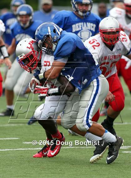 Thumbnail 2 in Lima Senior vs. Defiance (Scrimmage) photogallery.