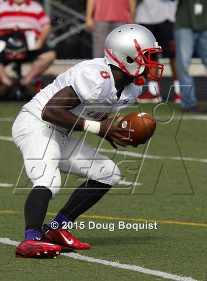 Thumbnail 2 in Lima Senior vs. Defiance (Scrimmage) photogallery.