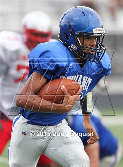 Thumbnail 2 in Lima Senior vs. Defiance (Scrimmage) photogallery.