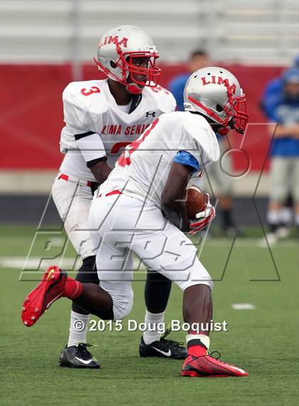 Thumbnail 1 in Lima Senior vs. Defiance (Scrimmage) photogallery.