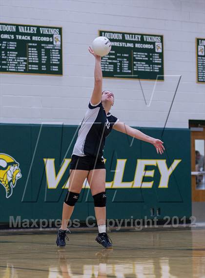 Thumbnail 3 in Dominion @ Loudoun Valley photogallery.