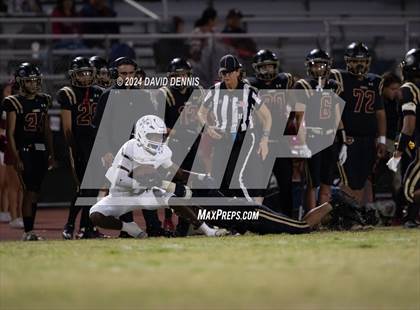 Thumbnail 2 in Chavez @ Shafter photogallery.
