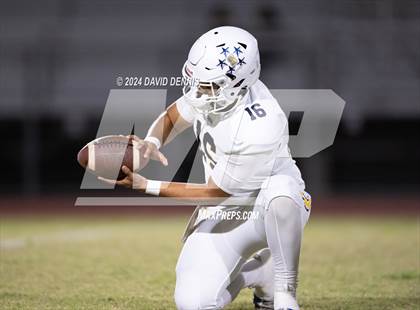 Thumbnail 1 in Chavez @ Shafter photogallery.