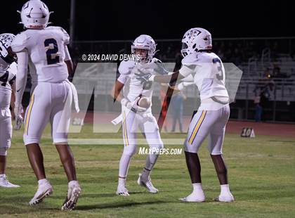 Thumbnail 2 in Chavez @ Shafter photogallery.
