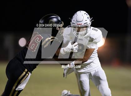 Thumbnail 2 in Chavez @ Shafter photogallery.