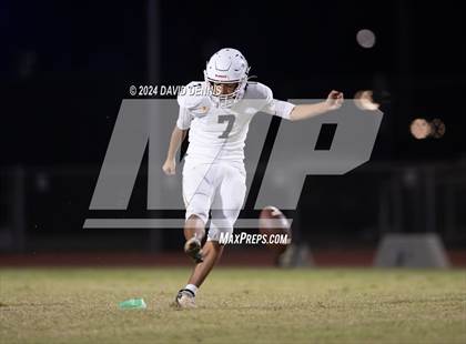 Thumbnail 3 in Chavez @ Shafter photogallery.