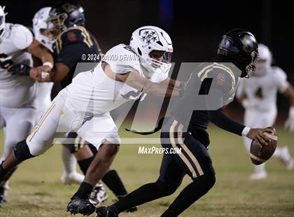 Thumbnail 3 in Chavez @ Shafter photogallery.