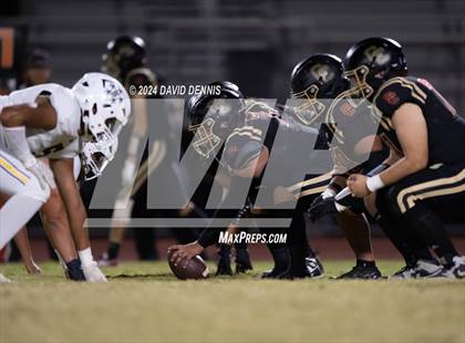 Thumbnail 1 in Chavez @ Shafter photogallery.
