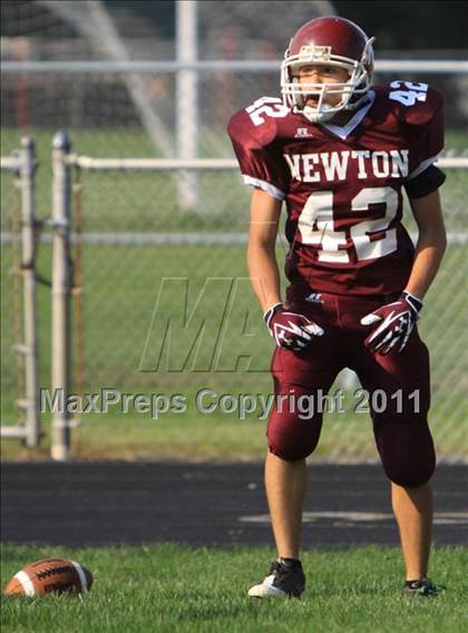 Thumbnail 2 in Hanover Park vs Newton photogallery.
