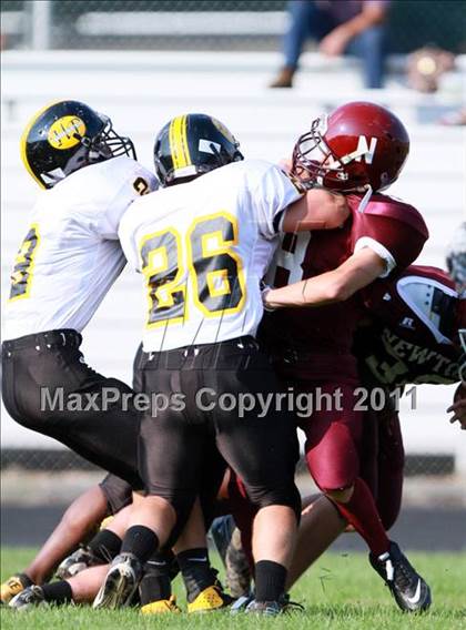 Thumbnail 3 in Hanover Park vs Newton photogallery.
