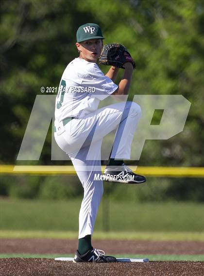 Thumbnail 3 in Longwood vs William Floyd JV photogallery.
