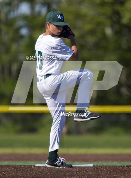Thumbnail 2 in Longwood vs William Floyd JV photogallery.