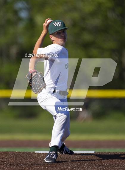 Thumbnail 3 in Longwood vs William Floyd JV photogallery.